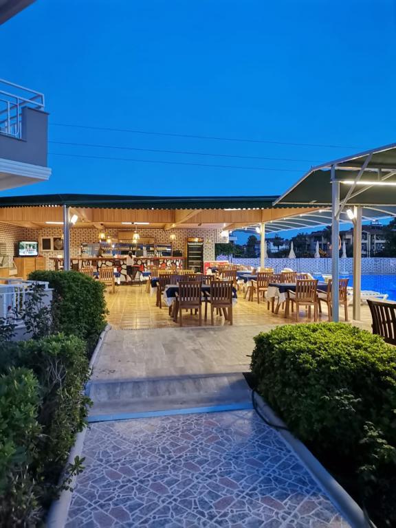 Side Özgürhan Otel — 2
