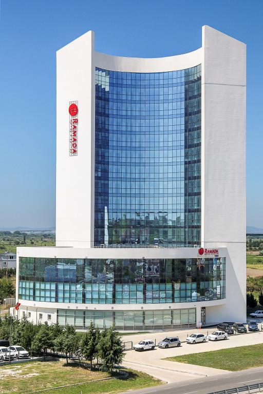 Ramada Hotel by Wyndham Edirne — 1