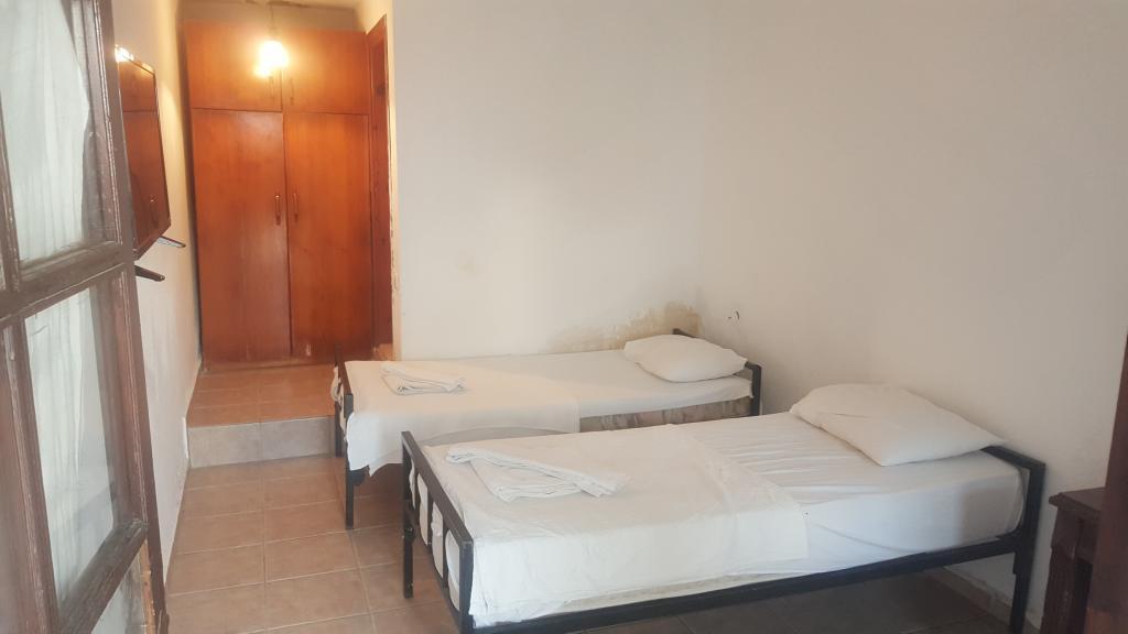 Gloriatibi Jarra Hotel — 3