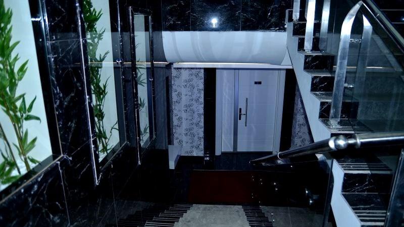 Grand Hotel Van — 9