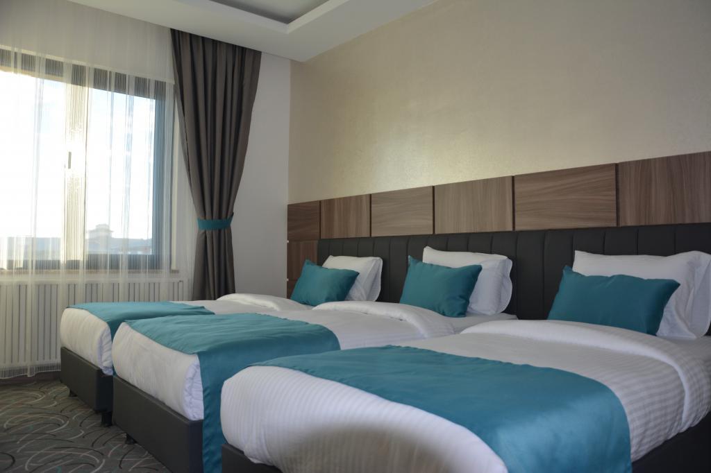 Winter City Hotel — 8