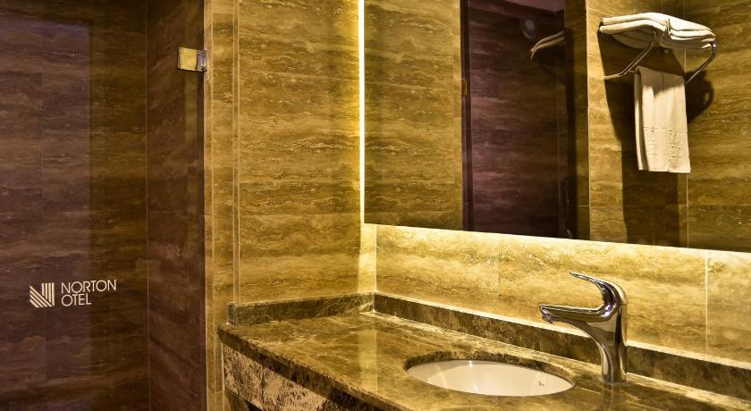 Norton Hotel — 10