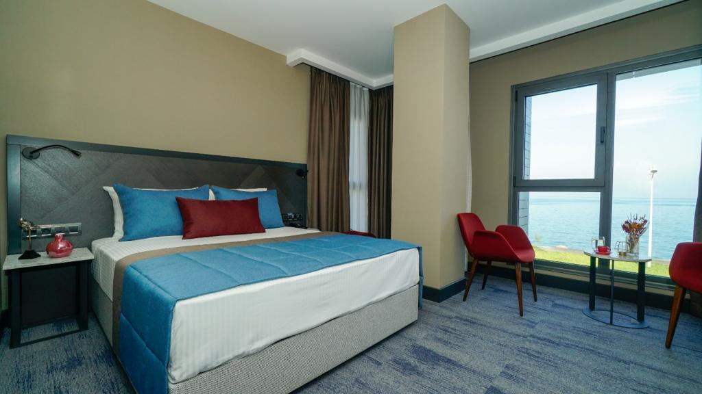 Rudis Otel — 8