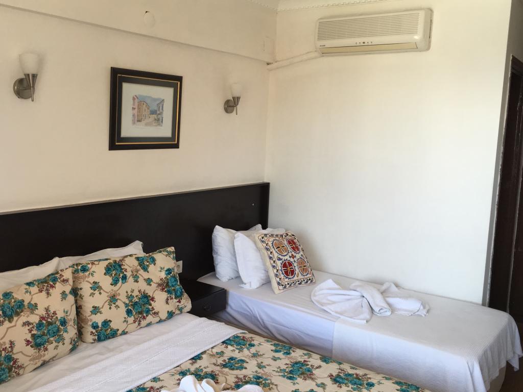 Küçükkuyu Gümüş Otel — 10