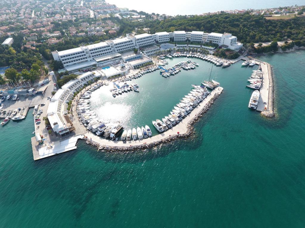 Altın Yunus Hotel Spa Çeşme — 9