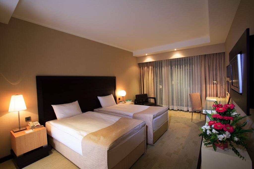 Adm Grand Hotel — 5