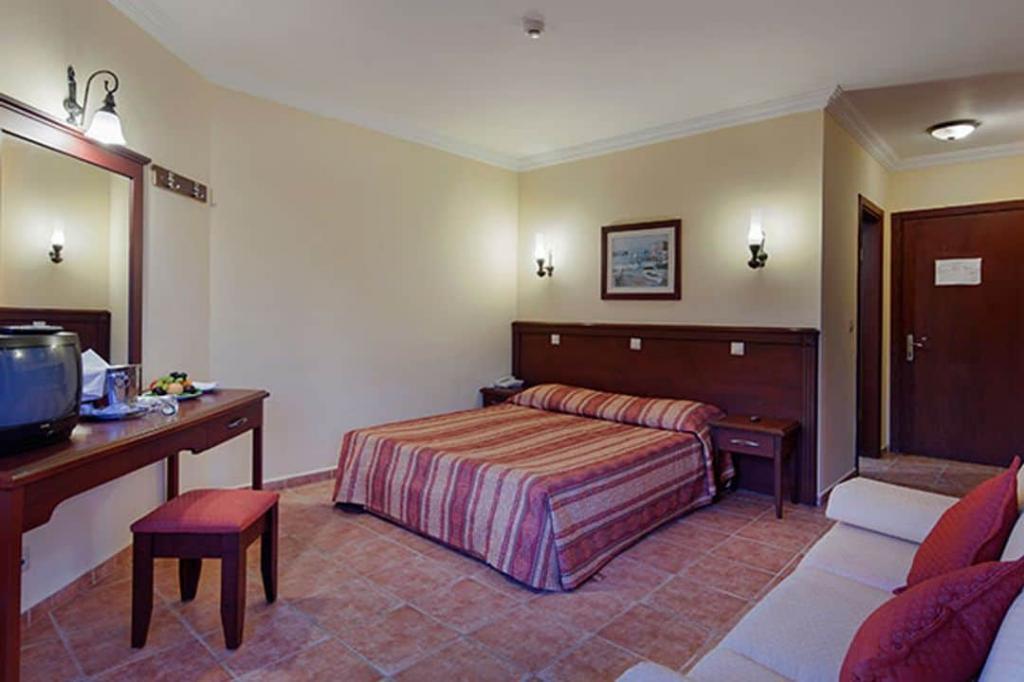Larissa Sultans Beach Hotel — 9