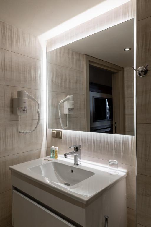 Hotel The Pera Hill — 9