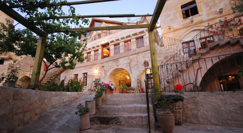 Amber Cave Suites — 3