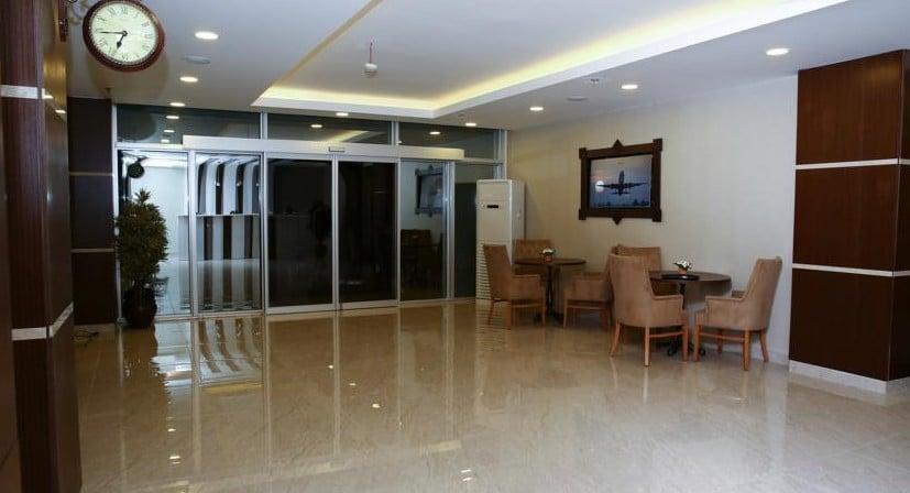 Golden Lounge Hotel — 3