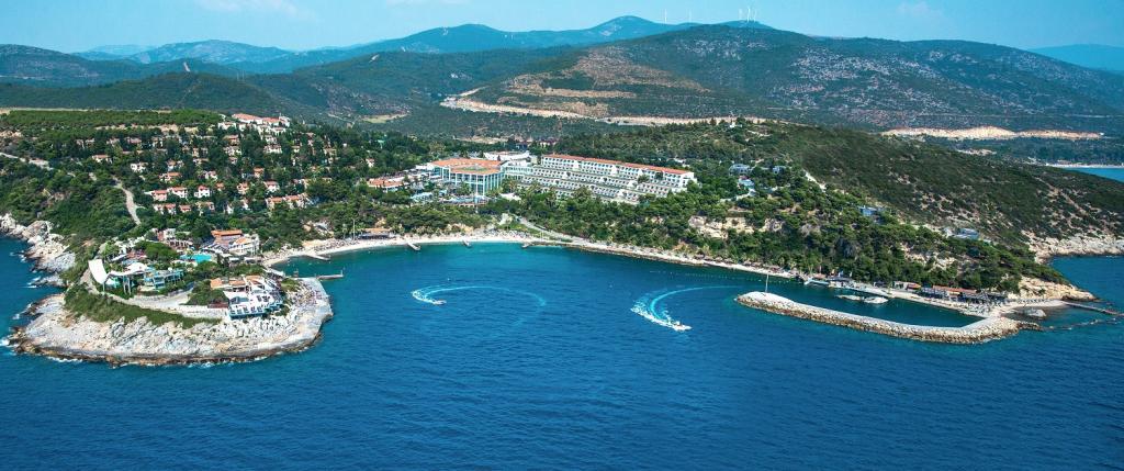 Pine Bay Holiday Resort — 1