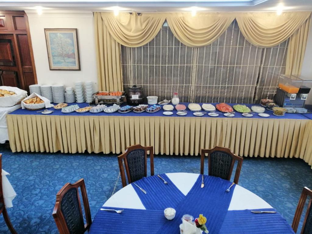 Hotel Akyüz — 4