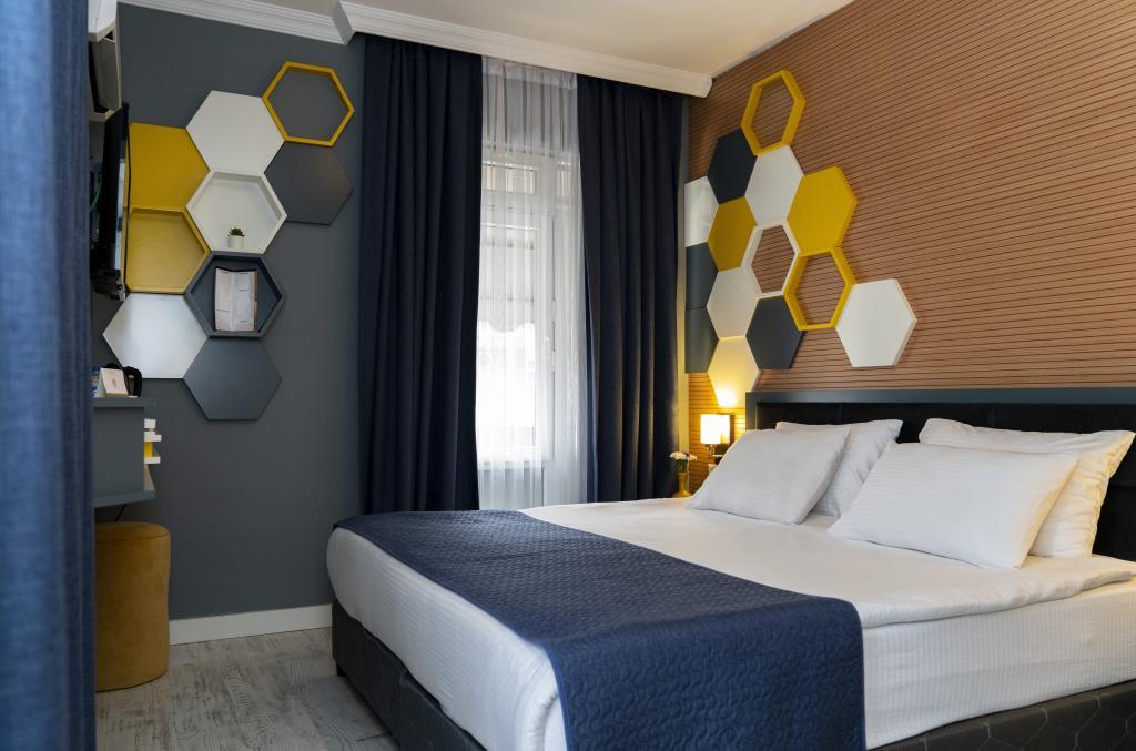 Let''stay Hotel +12 — 7