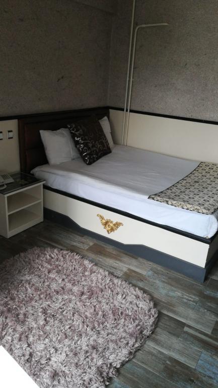 Katan Hotel — 9