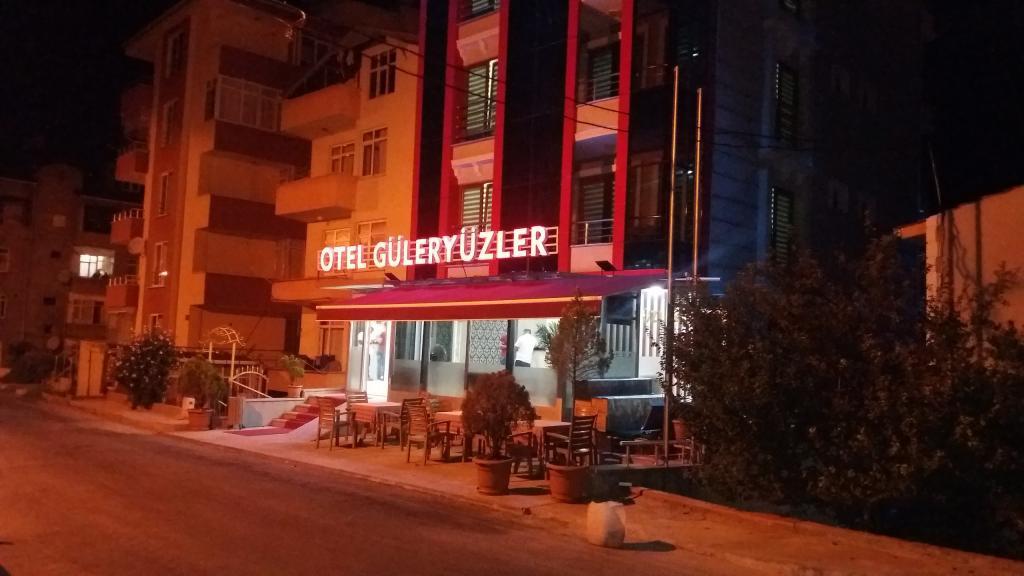 Otel Güleryüzler — 2