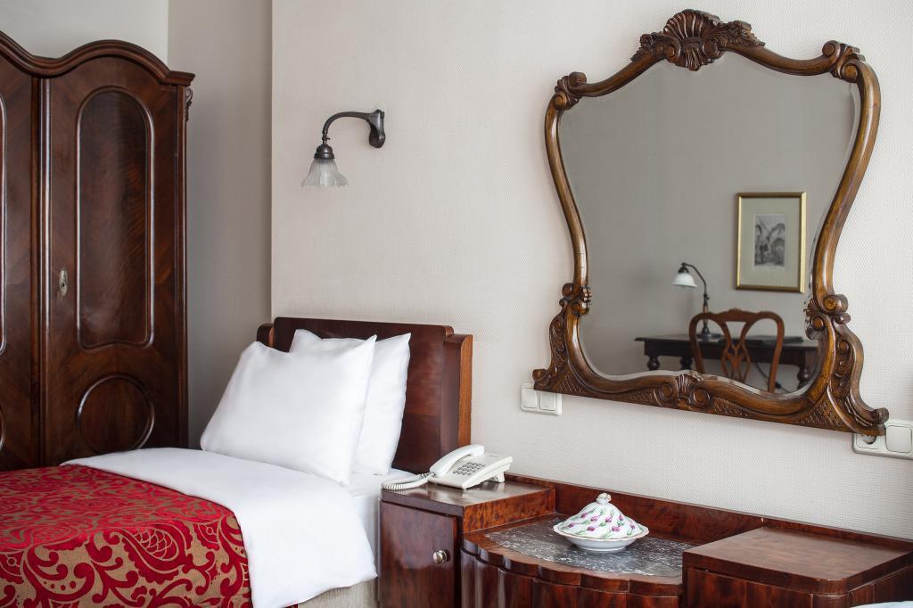 Sarı Konak Hotel — 9