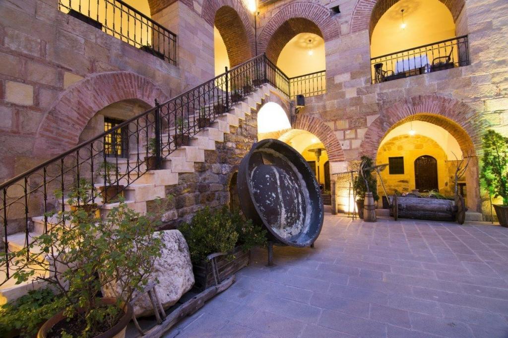 Kurşunluhan Otel — 6