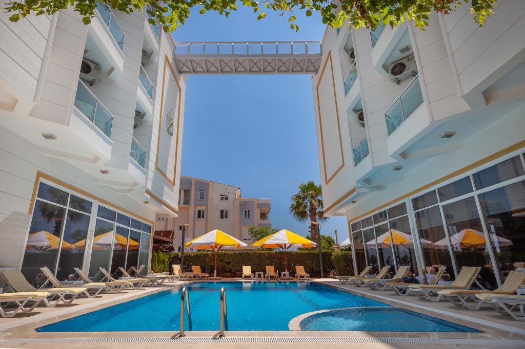 Golden Orange Hotel — 1