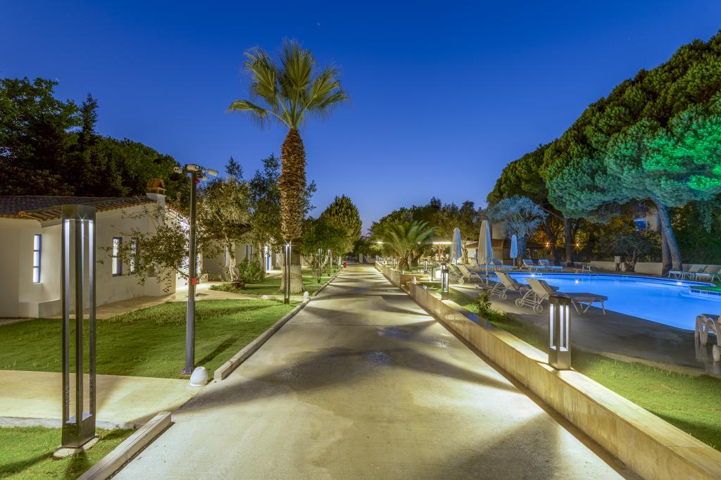 Risus Garden Marina Hotel — 2