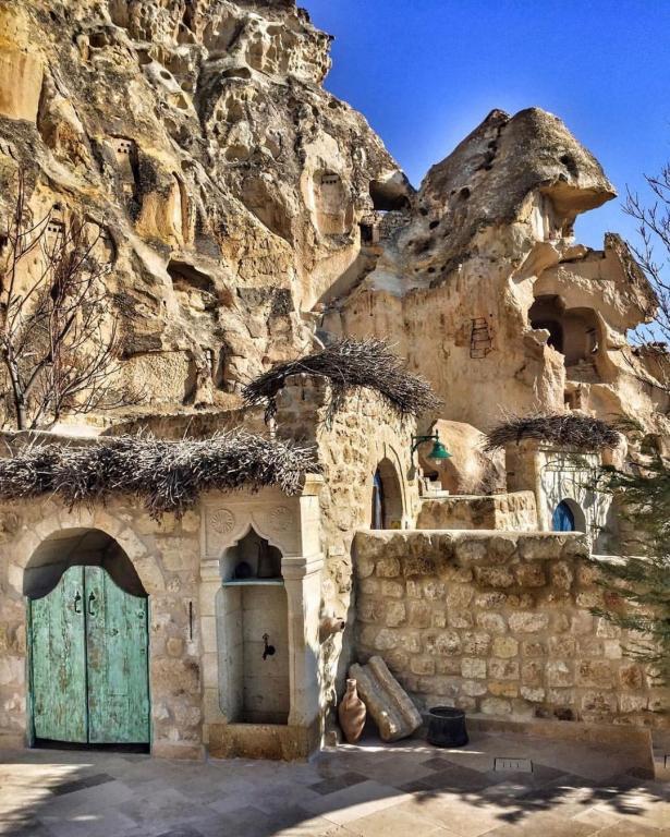 Yunak Evleri Cave Hotel — 9