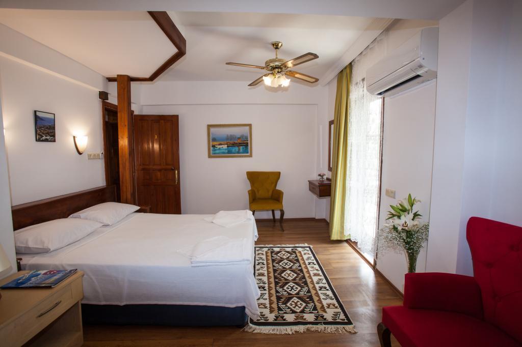 Papermoon Hotel And Apartments — 8