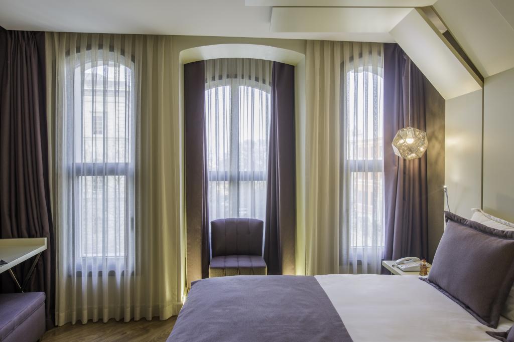 Maroon Hotel Pera — 3