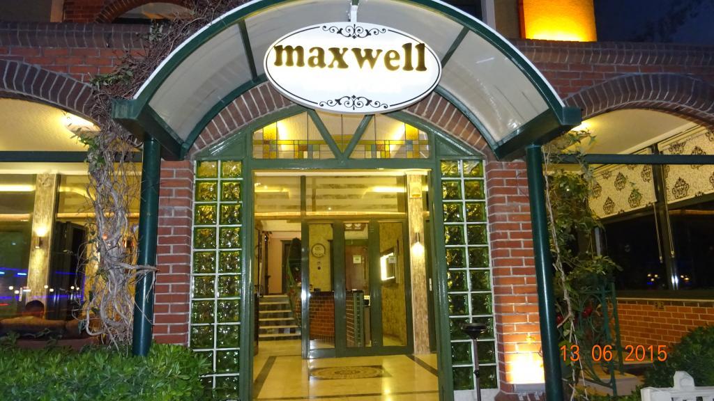 Maxwell Holiday Club