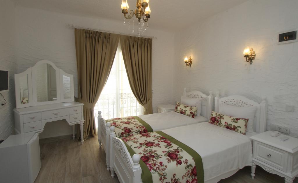 Alya Mou Butik Otel — 4