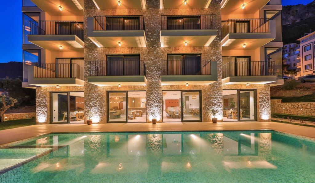 Carruba Boutique Hotel — 1