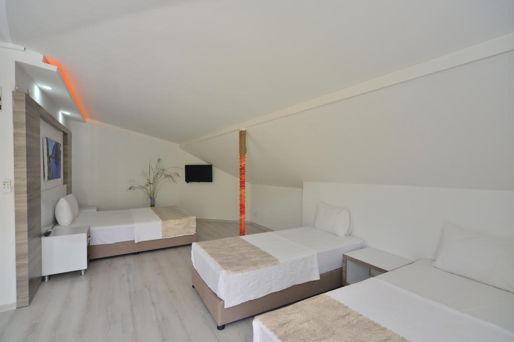 Margarita Otel — 2