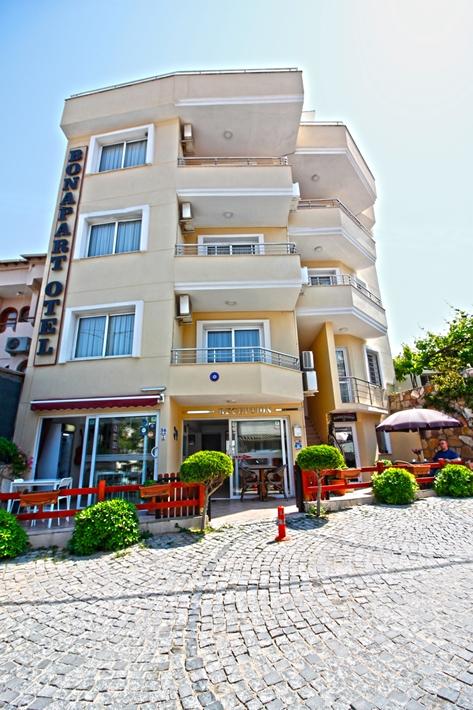 Bonapart Otel — 1