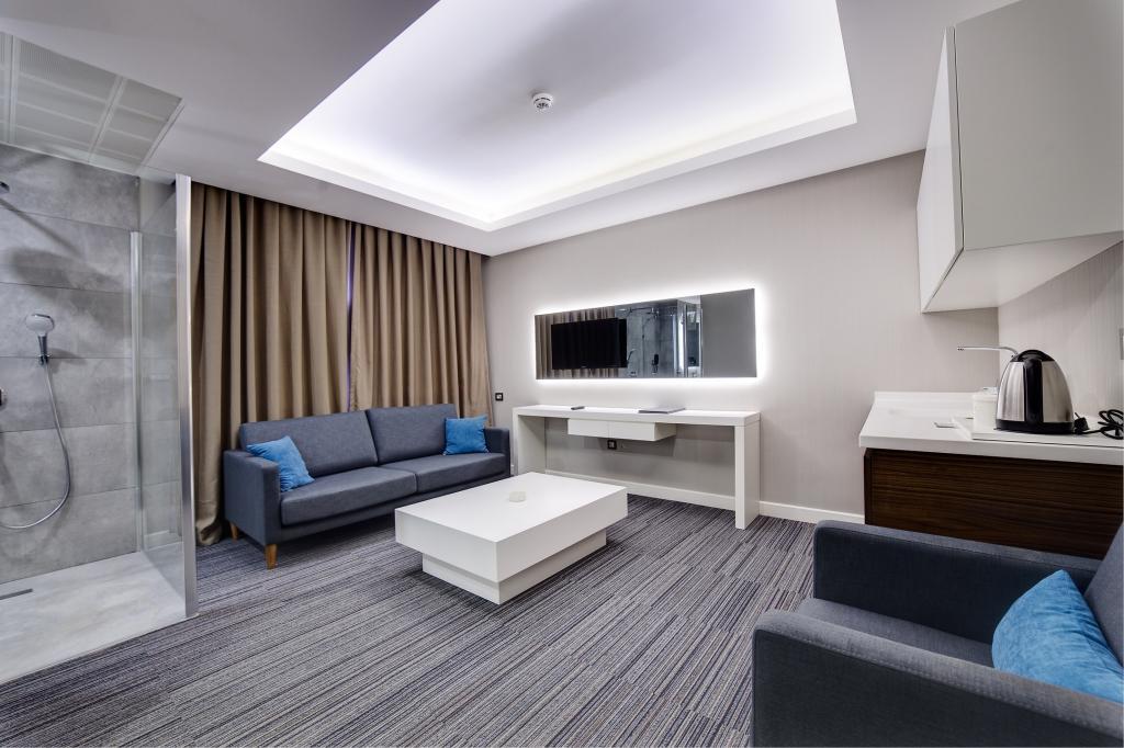 The Menord Hotel — 7