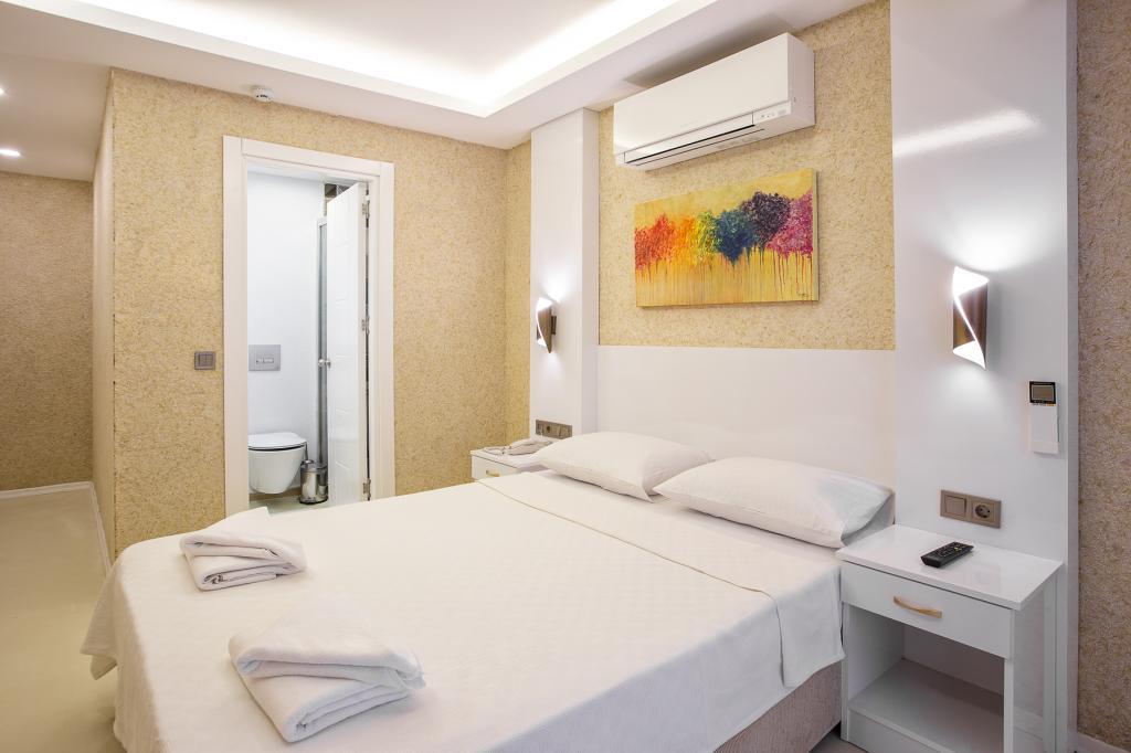 Hotel No37 ( +12 ) — 4