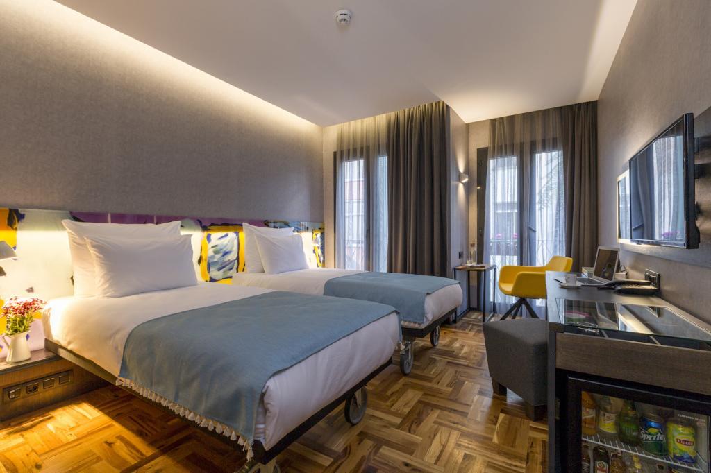 Lampa Design Hotel — 6