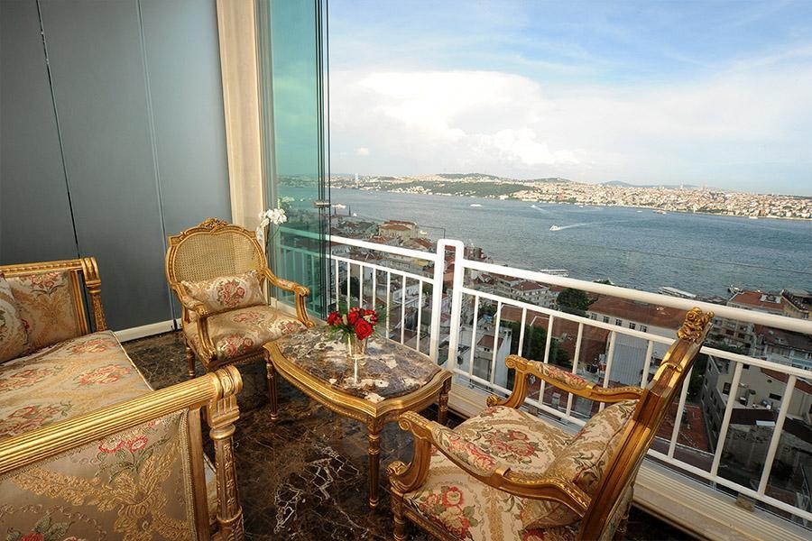 Maroon Bosphorus — 2