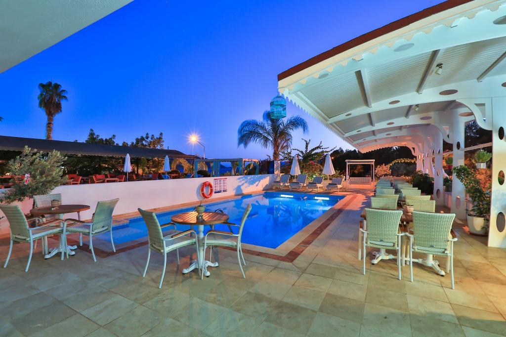 Linda Beach Class Hotel — 9