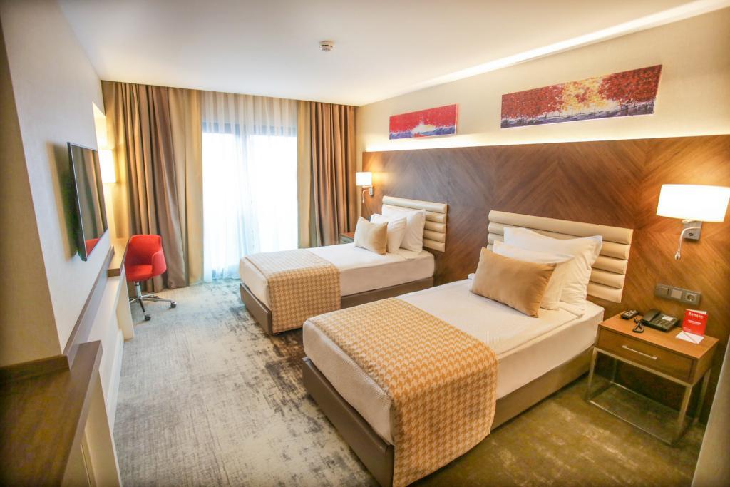 Ramada By Wyndham Isparta Hotel — 10