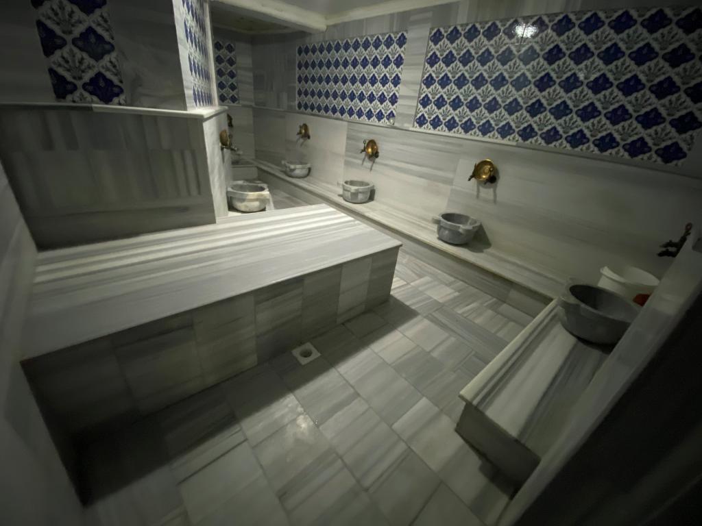 Alrazi Hotel — 10