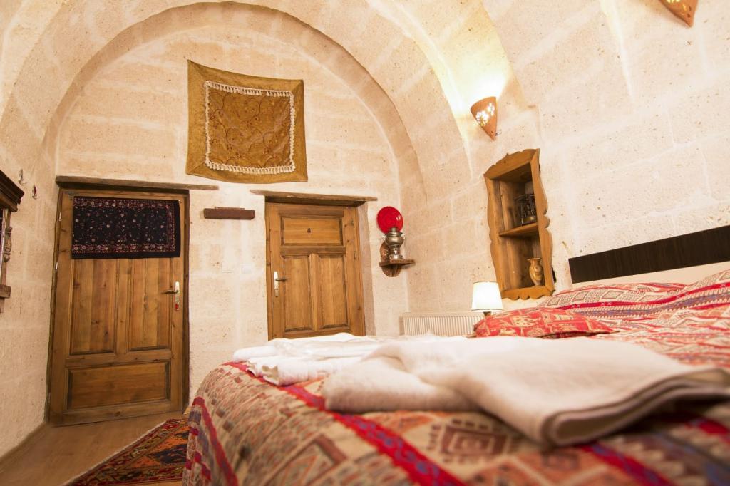 Bir Kedi Villa — 8