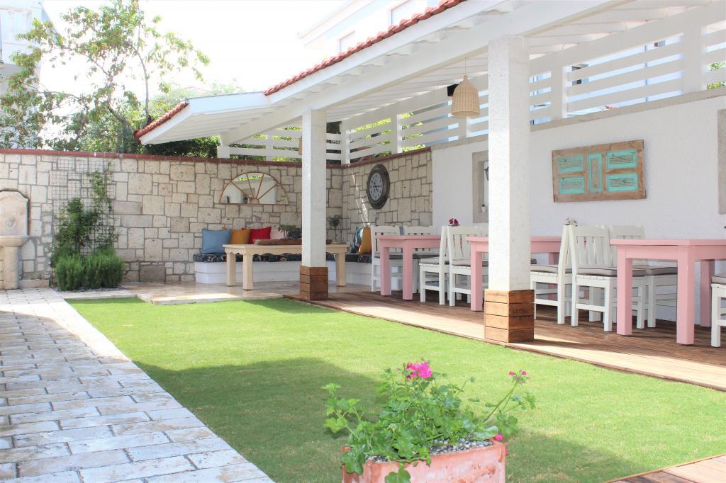 Rf CM Hotel — 9