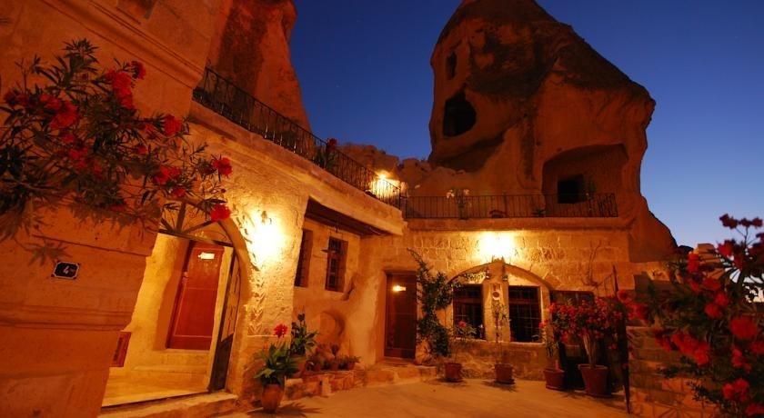 Amber Cave Suites — 9