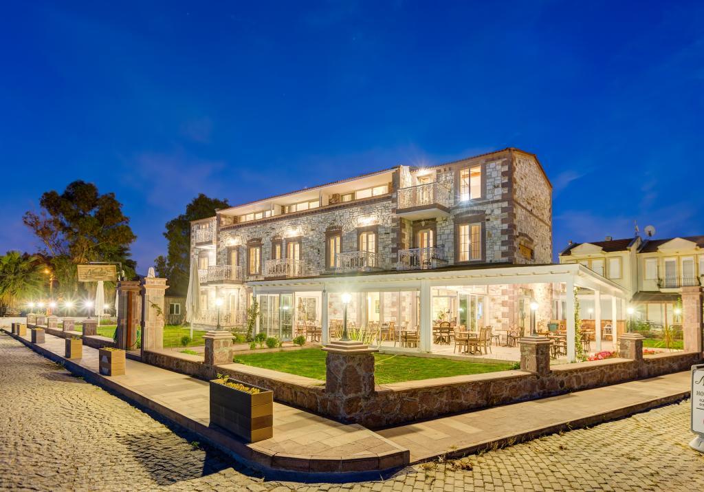 Navalia Otel Foça