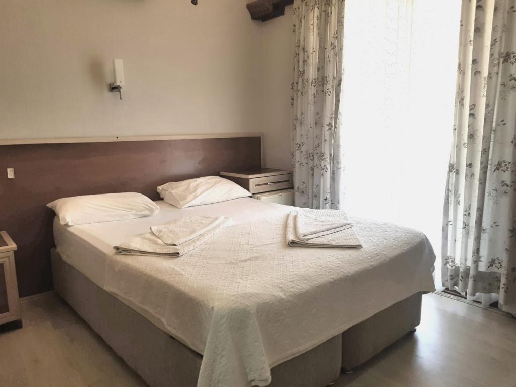 Mevsim Otel Akyaka — 2