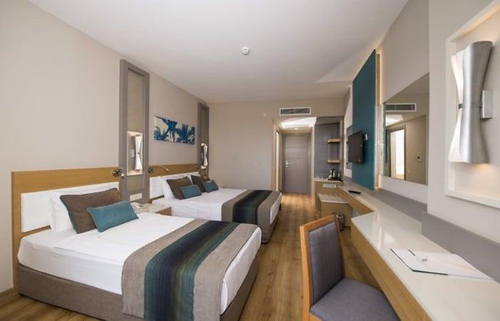 Palm World Resort & Spa — 8
