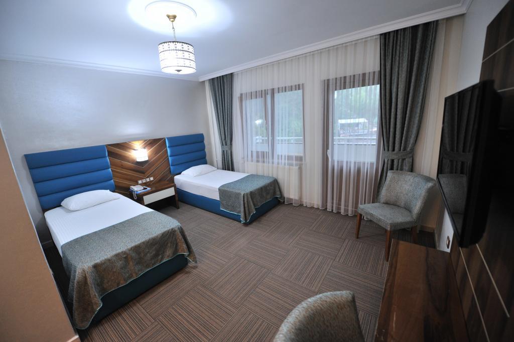 Oylat Kaplıcaları Çağlayan Otel — 3