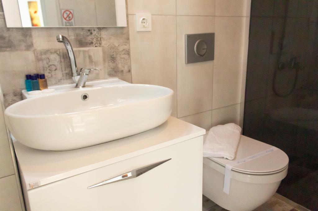Tenes Otel — 10