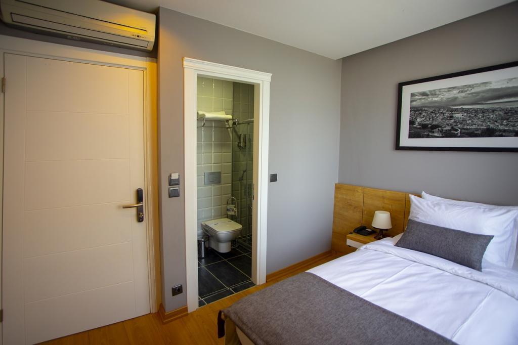 Uzer Otel — 6