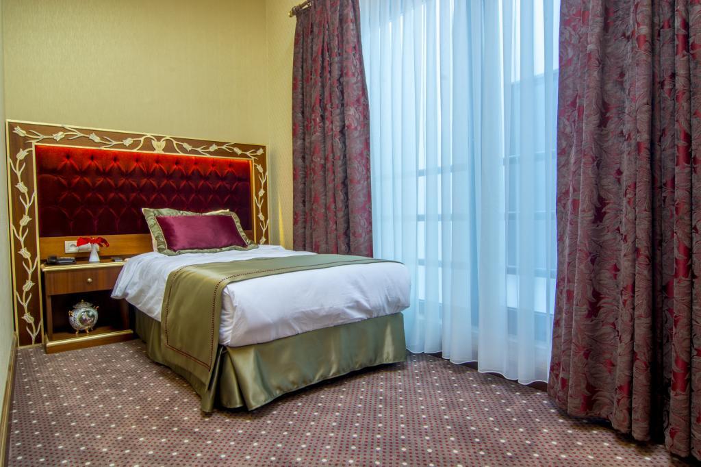 MB Deluxe Hotel — 5