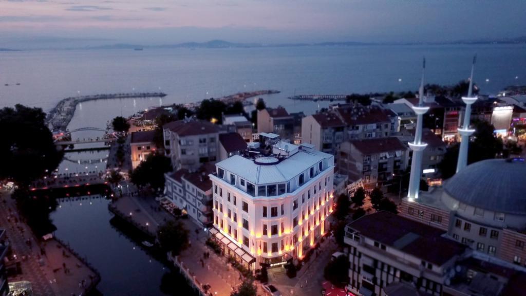 Mirart Hotel Boutique & Spa — 5