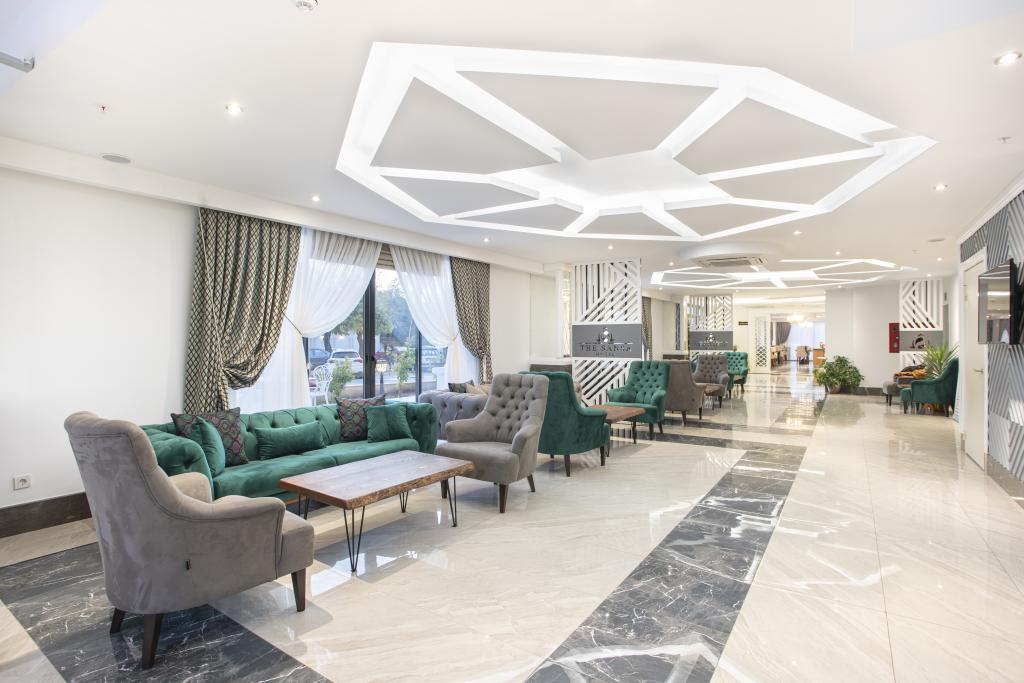 The Sansa Hotel & Spa — 5